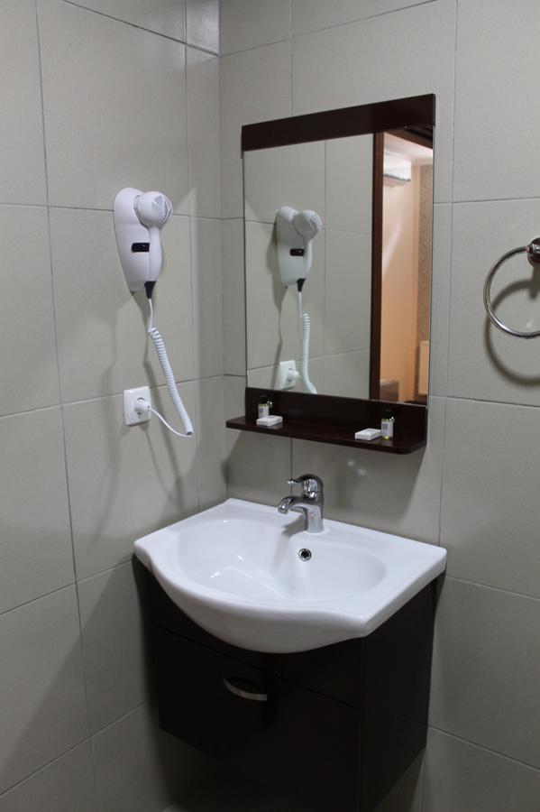 Hotel Sani คูทายสิ ภายนอก รูปภาพ