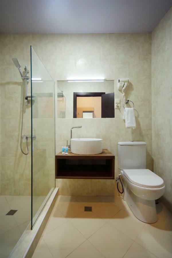 Hotel Sani คูทายสิ ภายนอก รูปภาพ